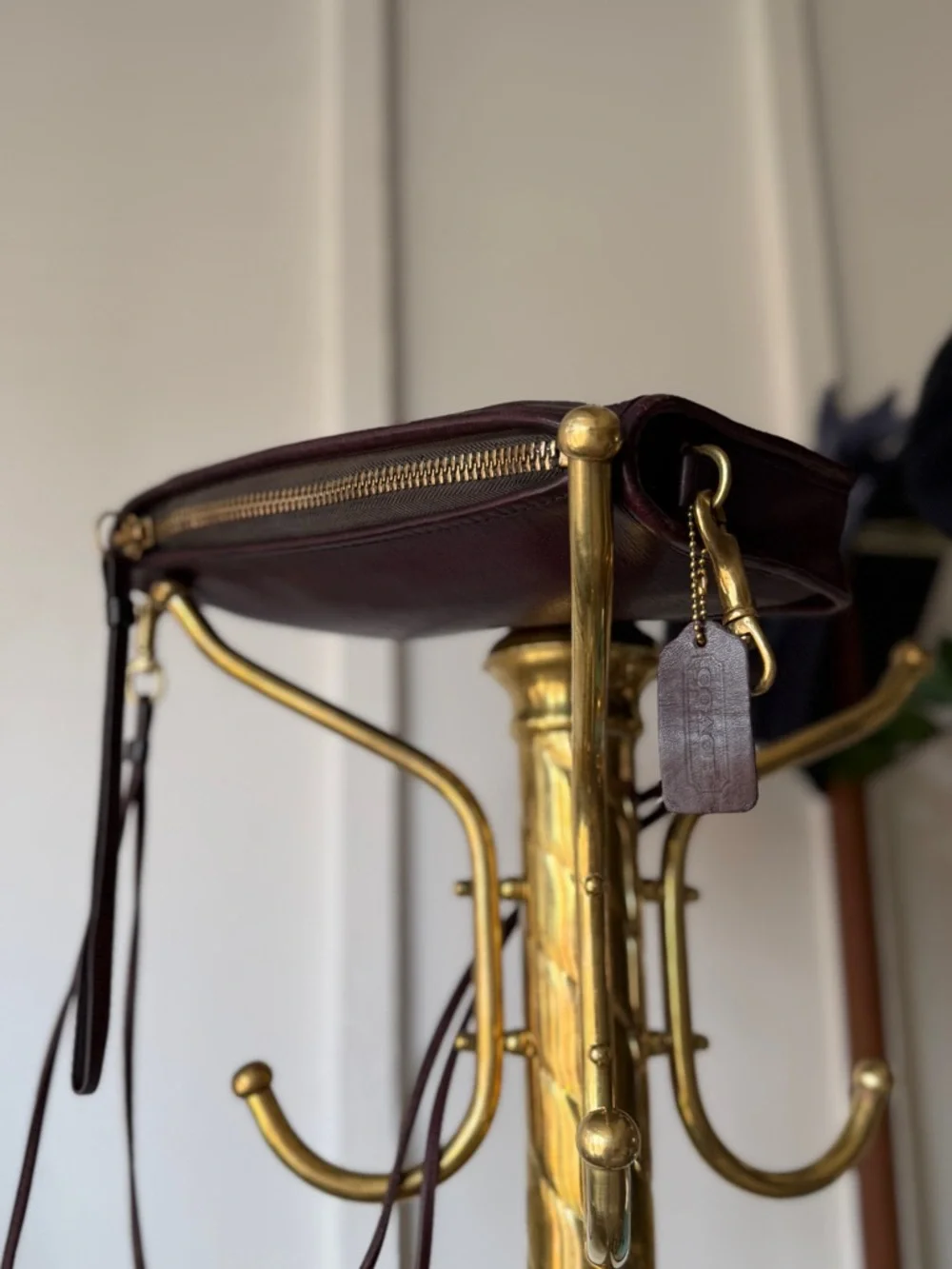 VTG NYC Coach | Basic Bag | No. 9455 |
Burgundy | Timeless - Picture 12 of 15